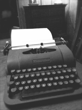 underwood typewriter vintage